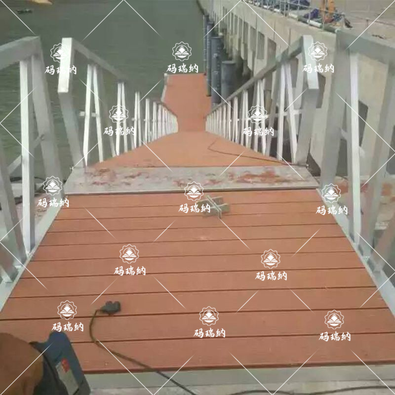 臺(tái)上核電站浮橋
